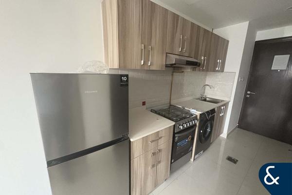 Vacant | Open View | Spacious Layout